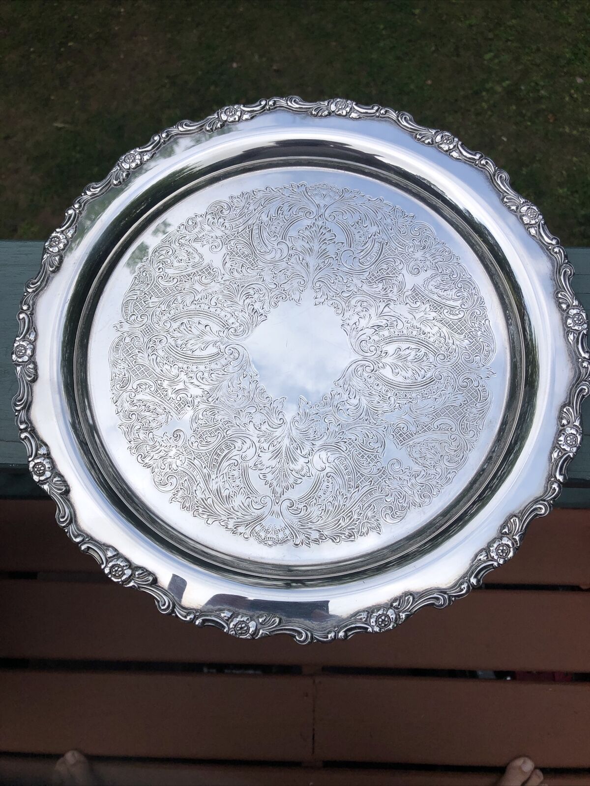 Vintage Oneida Usa Silver-plated Ornate Design 12" Round Serving Tray Platter